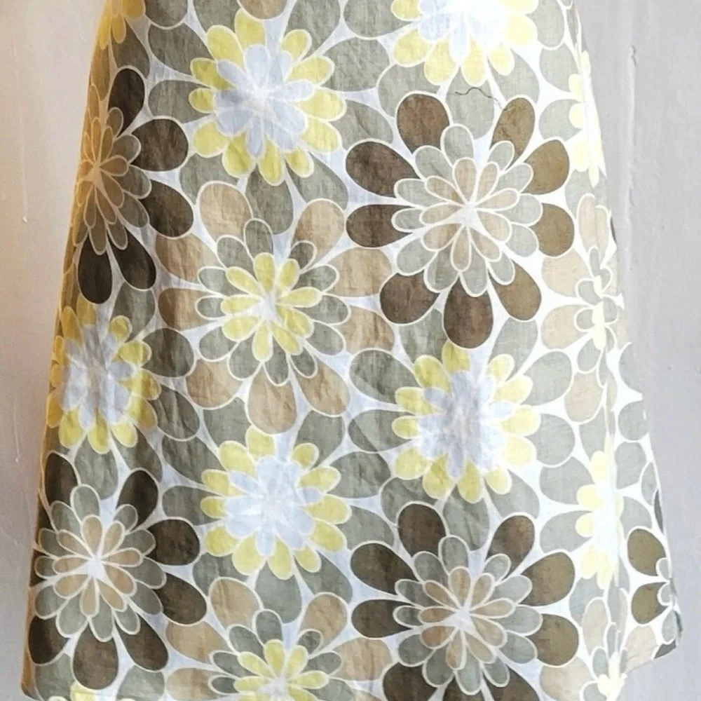 H&M Floral A-Line Skirt in Yellow, White, and Brown - Picture 4 of 12